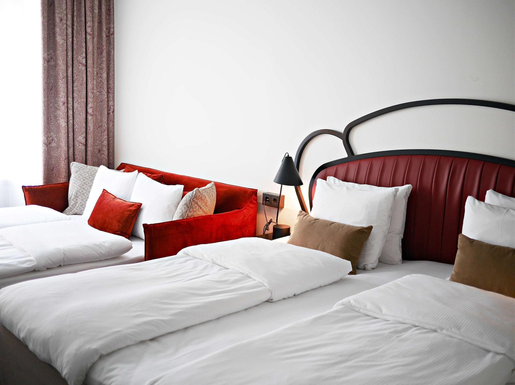 Hotel Gio; BW Signature Collection โซลนา ภายนอก รูปภาพ